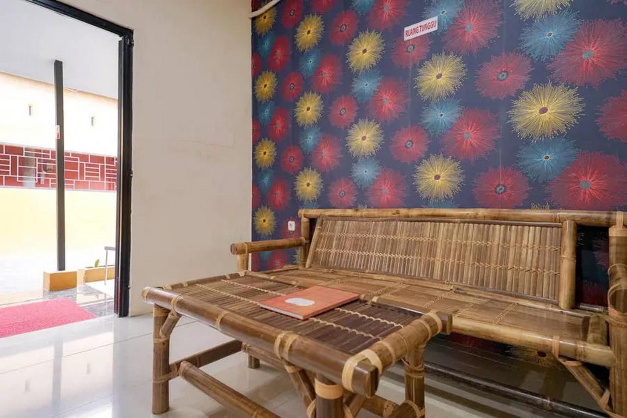 ホテル Reddoorz Near Ekowisata Mangrove Belawan エクステリア 写真